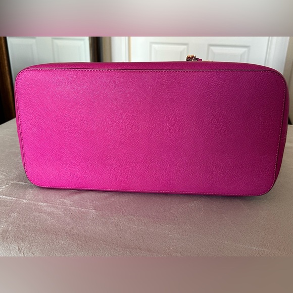 NWT - Michael Kors Tote - Picture 8 of 9